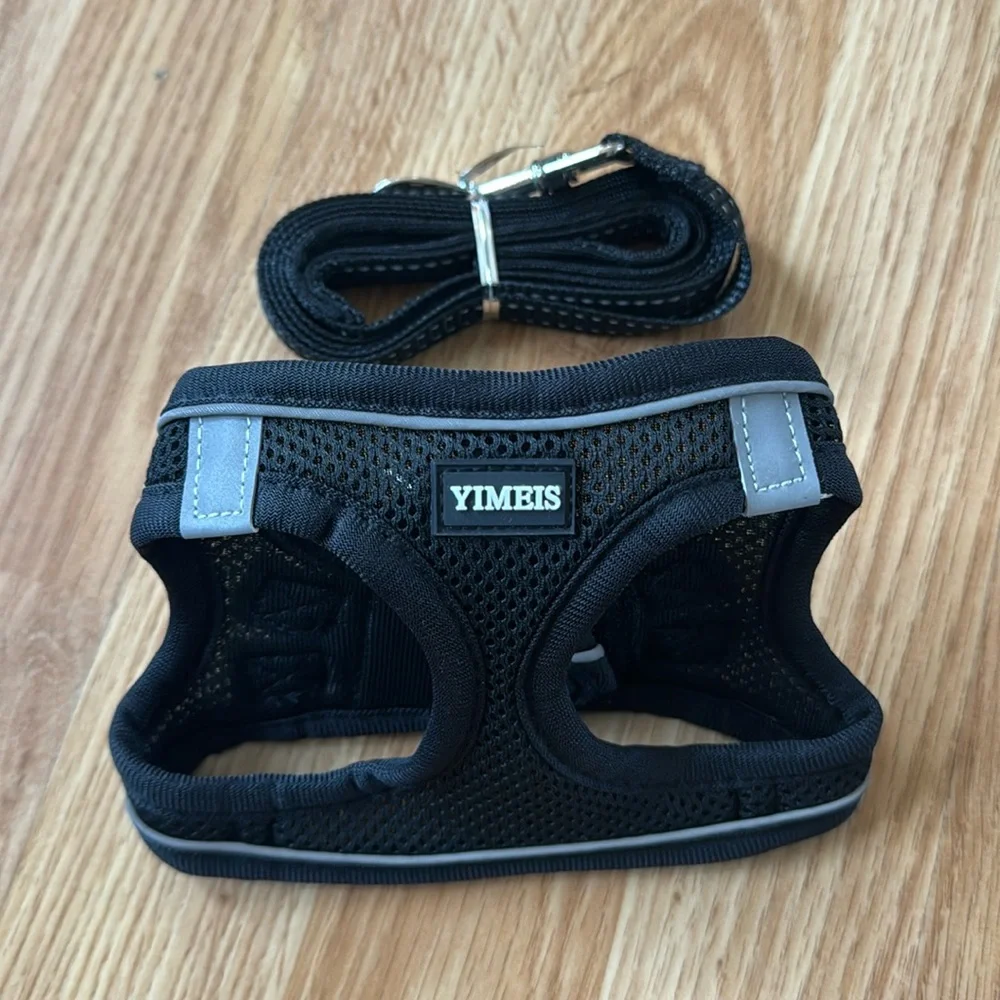 Dog Harness and leash - size XS